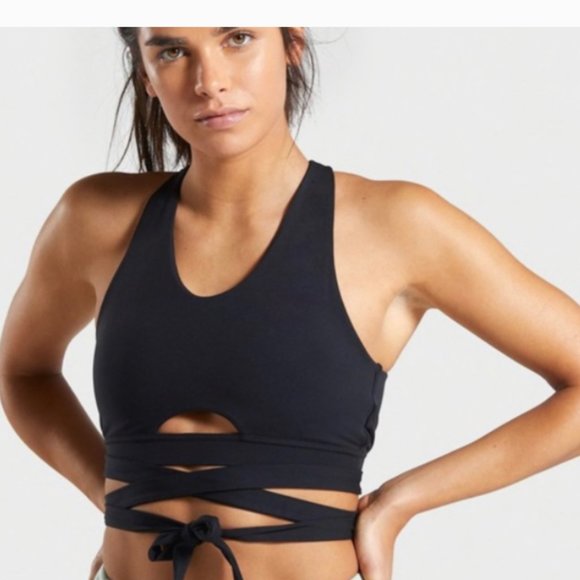 Gymshark Poise Wraparound Bra - Small - Black
